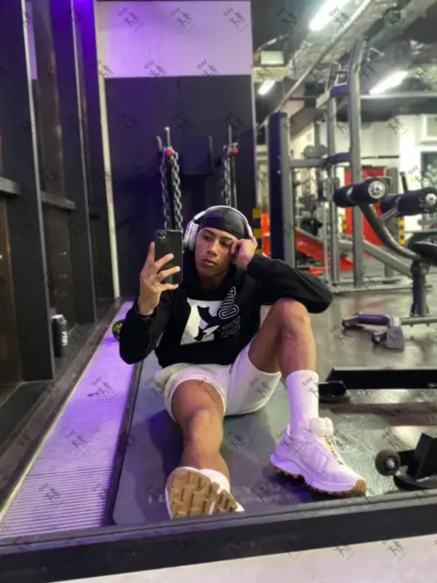 Имя: АЛЕХАНДРО, Возраст: 23