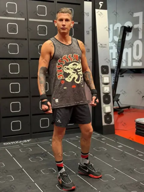 Имя: АНДРЕЙ, Возраст: 24