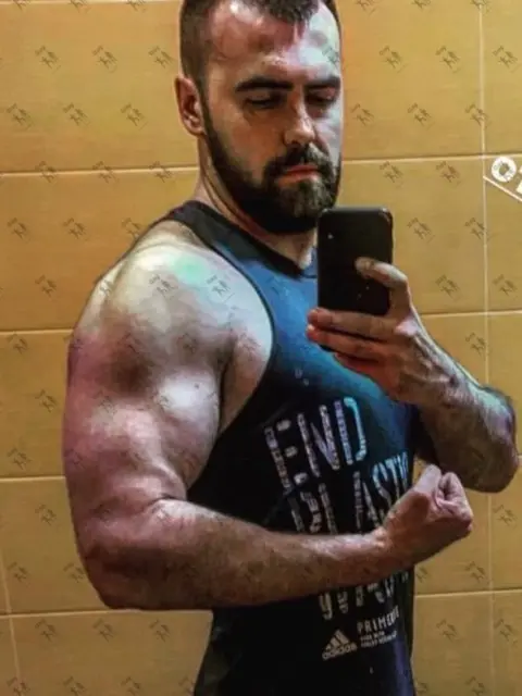 Имя: АНТОН, Возраст: 32