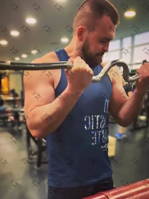 Имя: АНТОН, Возраст: 32