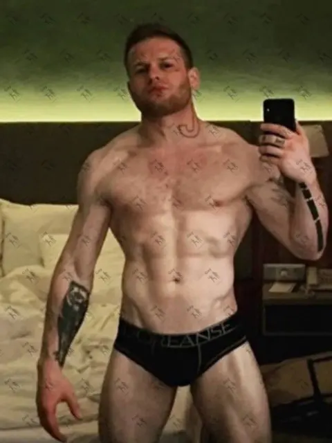 Имя: АНТОН, Возраст: 33