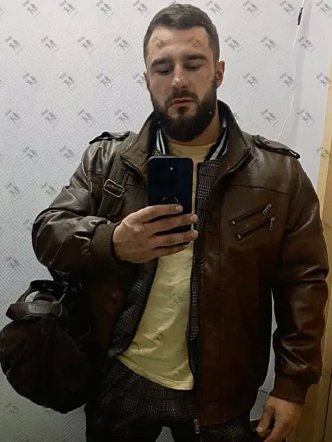 Имя: АРТЁМ, Возраст: 29