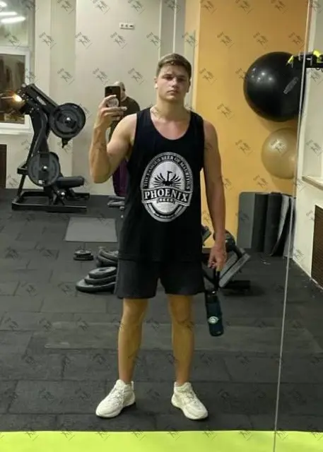 Имя: АРТЕМИЙ, Возраст: 21