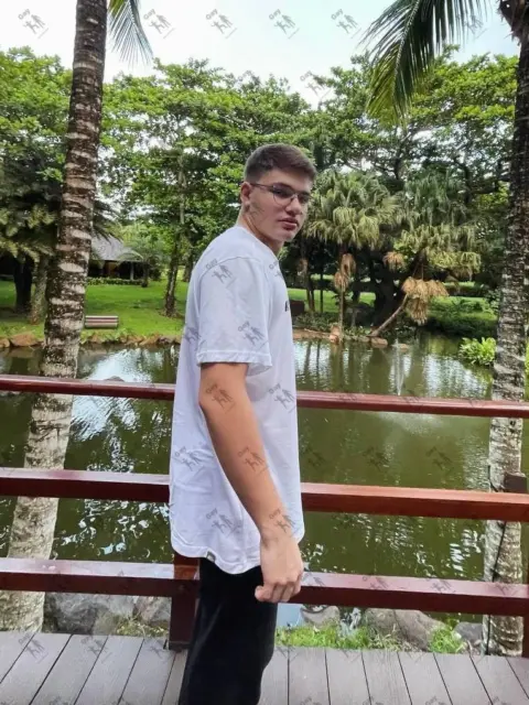 Имя: АРТЕМИЙ, Возраст: 21