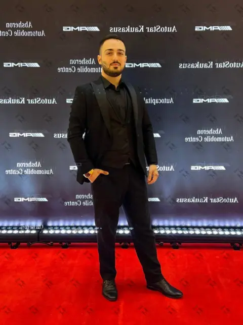 Имя: АЗИЗ, Возраст: 26