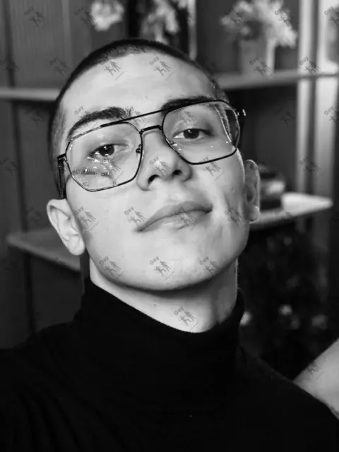 Имя: ДАВИД, Возраст: 19