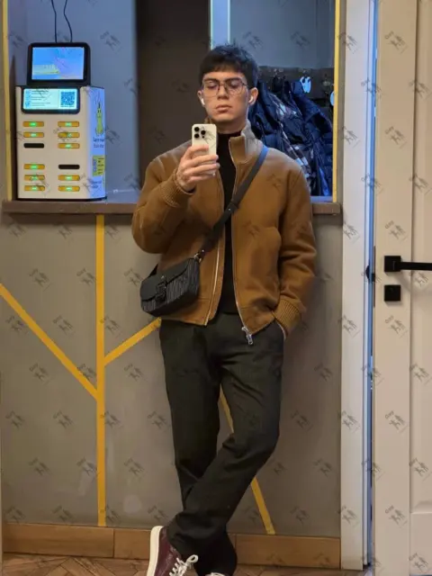 Имя: ДАВИД, Возраст: 19