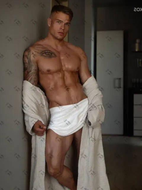 Имя: ДЕРЕК, Возраст: 27