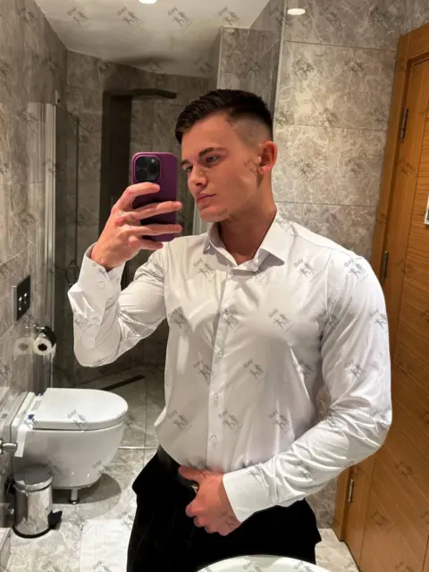 Имя: ДМИТРИЙ