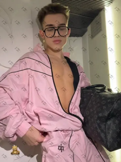 Имя: ГРИША, Возраст: 19