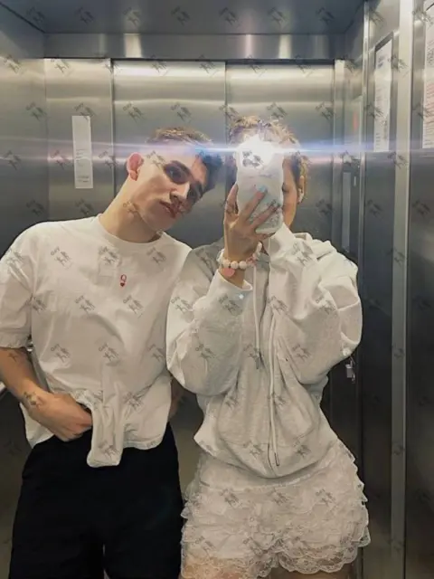 Имя: ГРИША, Возраст: 19