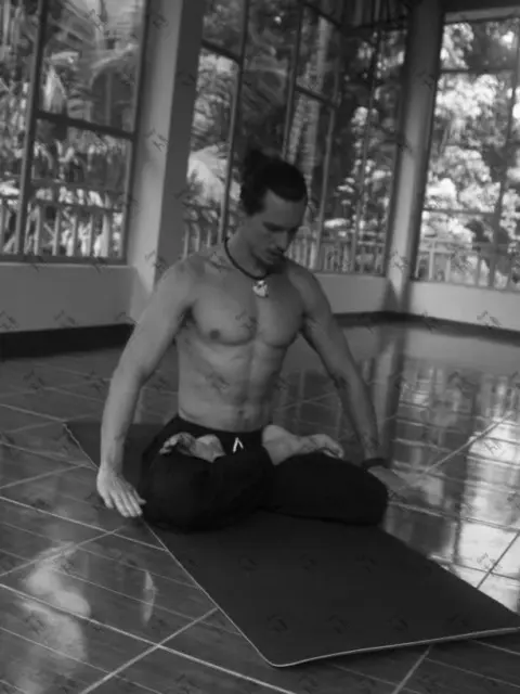 Имя: ЯРОСЛАВ, Возраст: 33