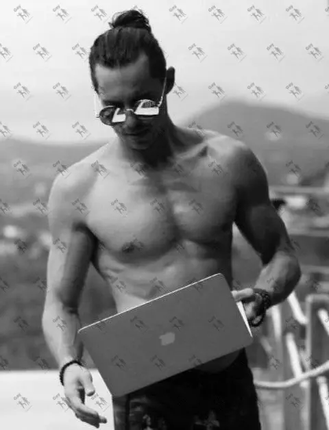 Имя: ЯРОСЛАВ, Возраст: 33