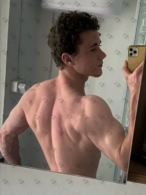 Имя: ИЛЬЯ, Возраст: 19