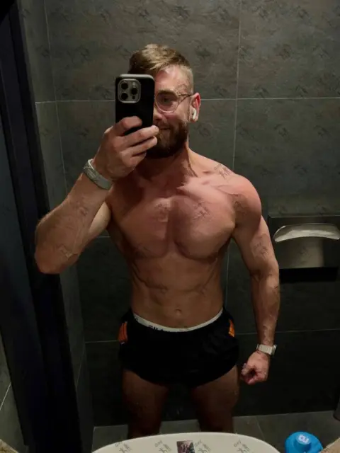 Имя: ИВАН, Возраст: 33