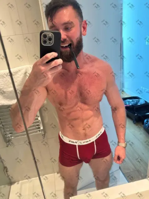 Имя: ИВАН, Возраст: 33