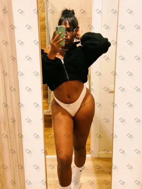 Имя: КАРЛА, Возраст: 24