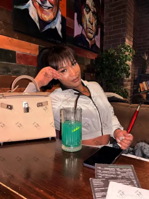 Имя: КАРЛА, Возраст: 24