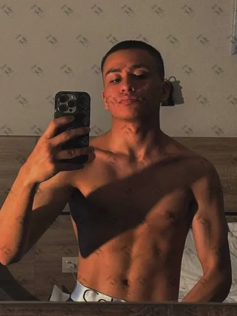 Имя: КЕВИН, Возраст: 18