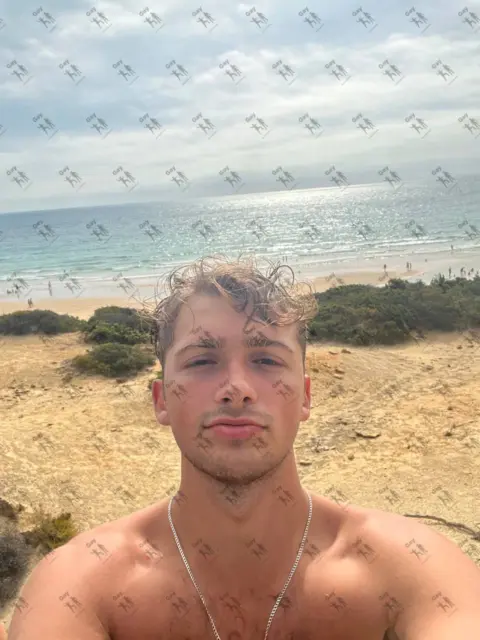 Имя: КОНСТАНТИН, Возраст: 23