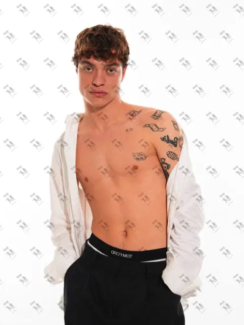 Имя: МАКС, Возраст: 22