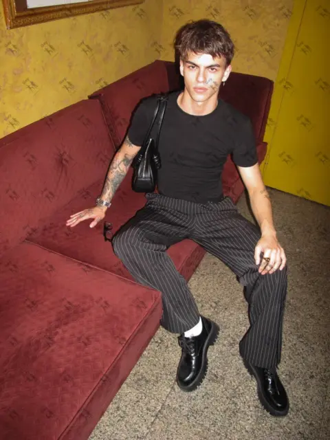 Имя: МИША, Возраст: 22