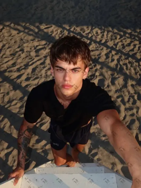 Имя: МИША, Возраст: 22