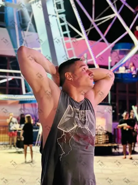 Имя: МИХАИЛ, Возраст: 26