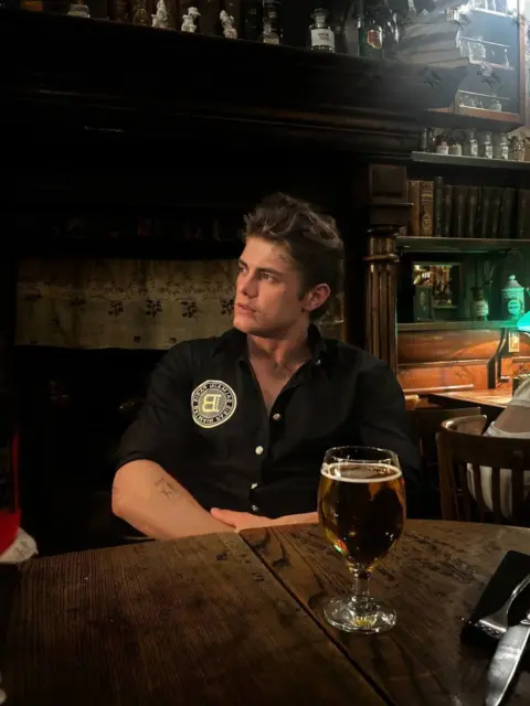 Имя: НАЗАР, Возраст: 25