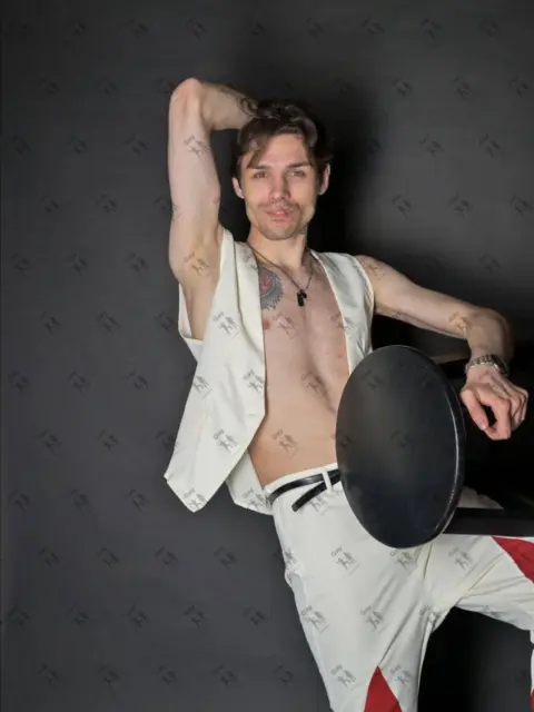 Имя: НИКАС, Возраст: 26