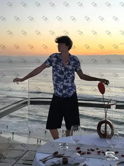 Имя: НИКИТА, Возраст: 23