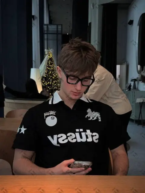 Имя: НИКИТА, Возраст: 19