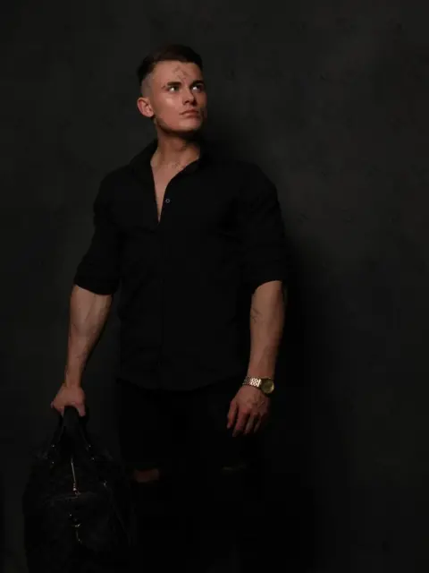 Имя: НИКИТА, Возраст: 23