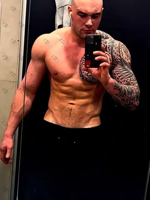 Имя: ПАВЕЛ, Возраст: 25