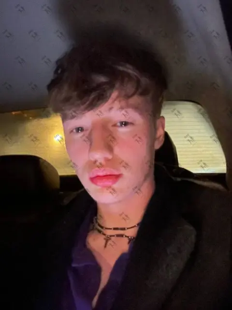 Имя: СТЁПА, Возраст: 19