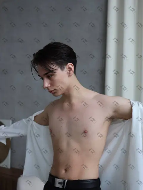 Имя: ВЛАДИСЛАВ, Возраст: 19