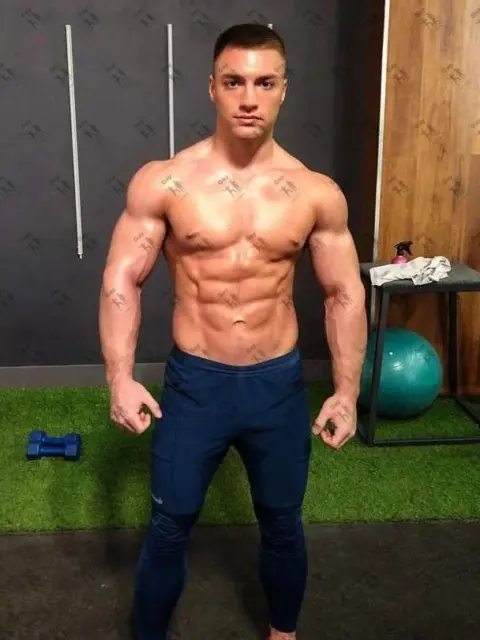 Имя: ЖЕНЯ, Возраст: 25